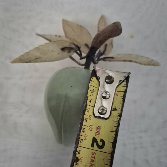 Vintage Chinese Green Jade Plum With Stone Leaves Carved Asian Fruit Figure - Picture 5 of 8